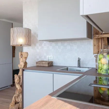 Apartment Studio-8 *